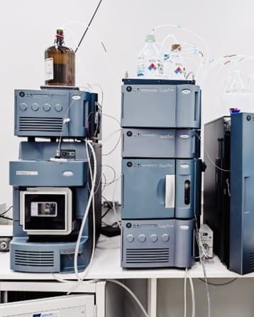 Analytical SFC High-Throughput Chiral Screening Suite